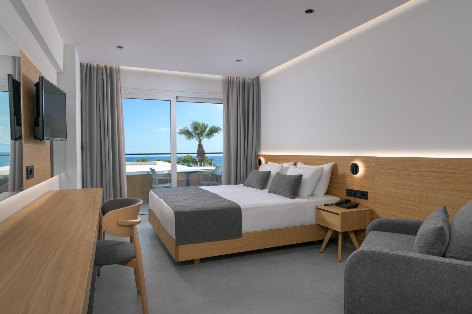 Deluxe Doppelzimmer mit seitlichem Meerblick